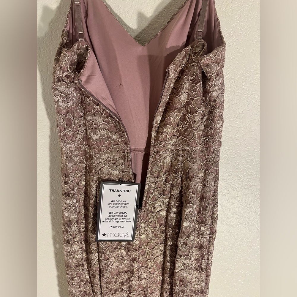 Lace Maxi Dress in Soft pink - Picture 6 of 7